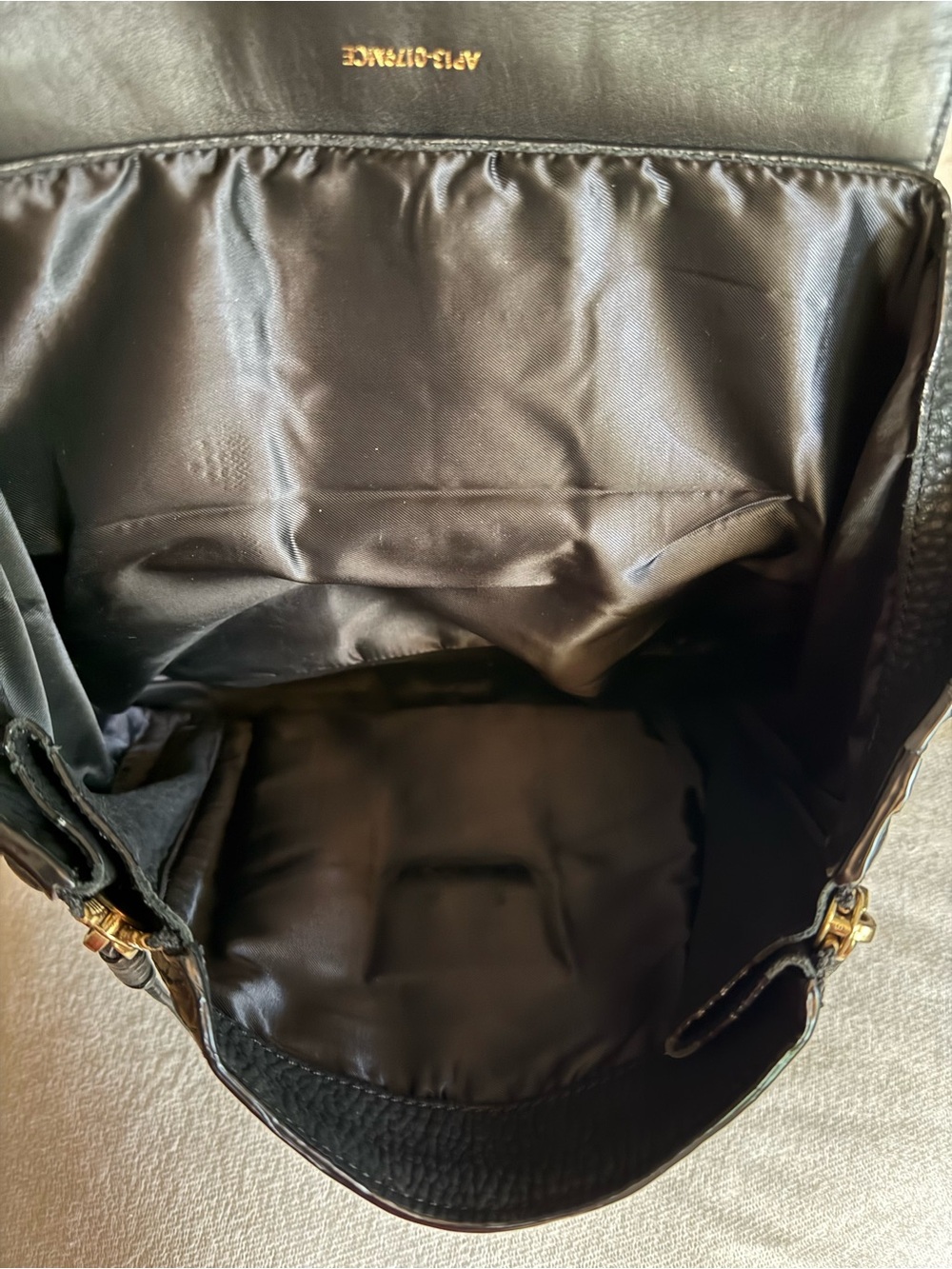 3.1 Phillip Lim Pashli Medium - Picture 9 of 16